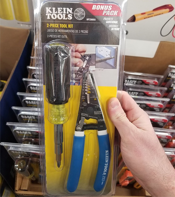 Home Depot Klein Tools Black Friday 2019 Special Buys Display Pliers and Screwdriver