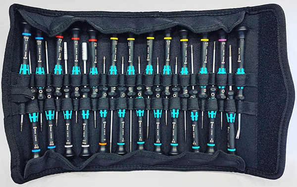 Large Wera Precision Screwdriver Set in Fold-up Case