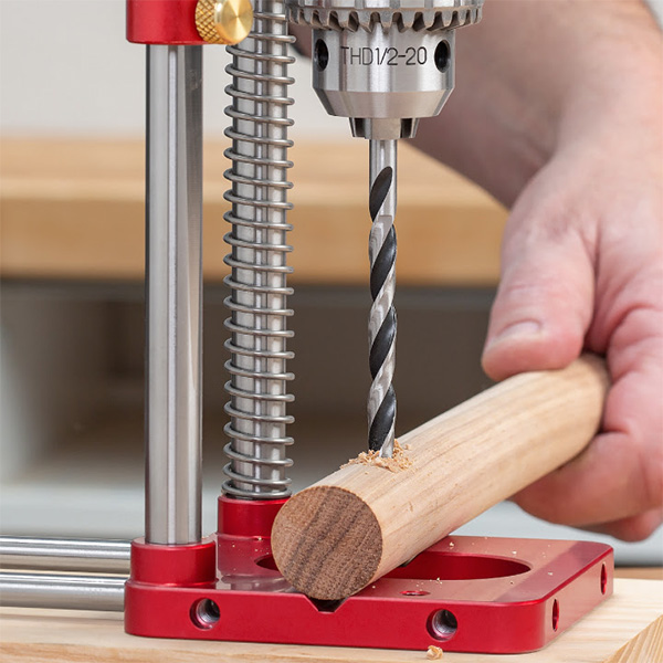 Woodpeckers Auto-Line Drill Guide with V-Groove for Round Wood